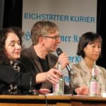 v.l.: Mechthild Großmann, Dolmetscher/Interviewer, Tess Gerritsen